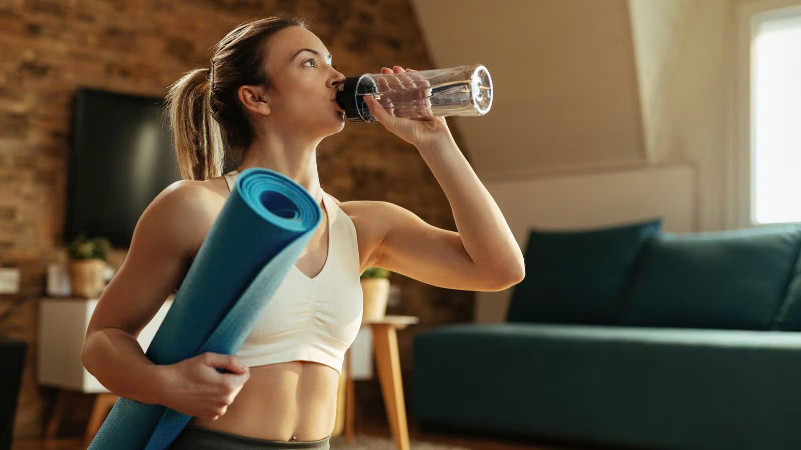 Phụ nữ trong kỳ kinh nguyệt có nên tập Pilates không