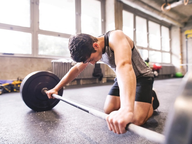 Tập luyện quá sức hoặc quá nhẹ